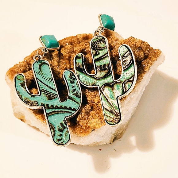 FINAL PRICE Bohemian, Cactus, Southwestern, Cowgirl, leather, earrings - Picture 3 of 4